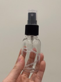 Envase de PLÁSTICO TRANSPARENTE 60ml corto + tapa spray negro