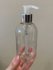 envase plastico transparente de 250ml+ tapa jabon/crema plateada