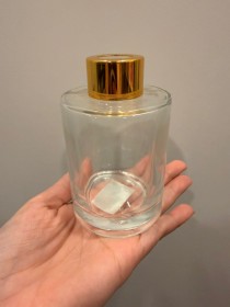 Envase  de VIDRIO para difusor largo de 120ml aprox tapa dorada