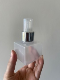 Envase de PLÁSTICO PILAR 70ml + tapa spray PLATEADO 