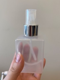 Envase de PLÁSTICO PILAR 70ml + tapa spray PLATEADO 