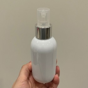 Envase de PLÁSTICO BLANCO 125ml + tapa spray plateado