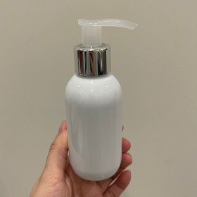 Envase de PLÁSTICO BLANCO 125ml + tapa para crema/jabón plateada