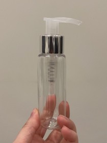 Envase de PLÁSTICO TRANSPARENTE 60ml largo + tapa jabón/crema plateada
