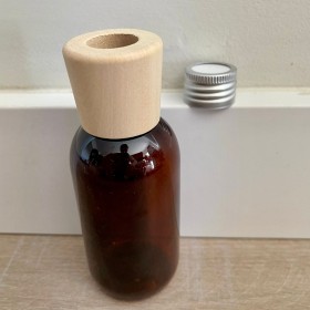 Envase de PLÁSTICO AMBAR 125ml + tapa difusora metalica + tapa difusora de madera