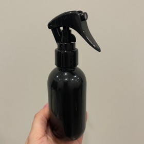 Envase de PLÁSTICO NEGRO 125ml + tapa rociador/gatillo negro